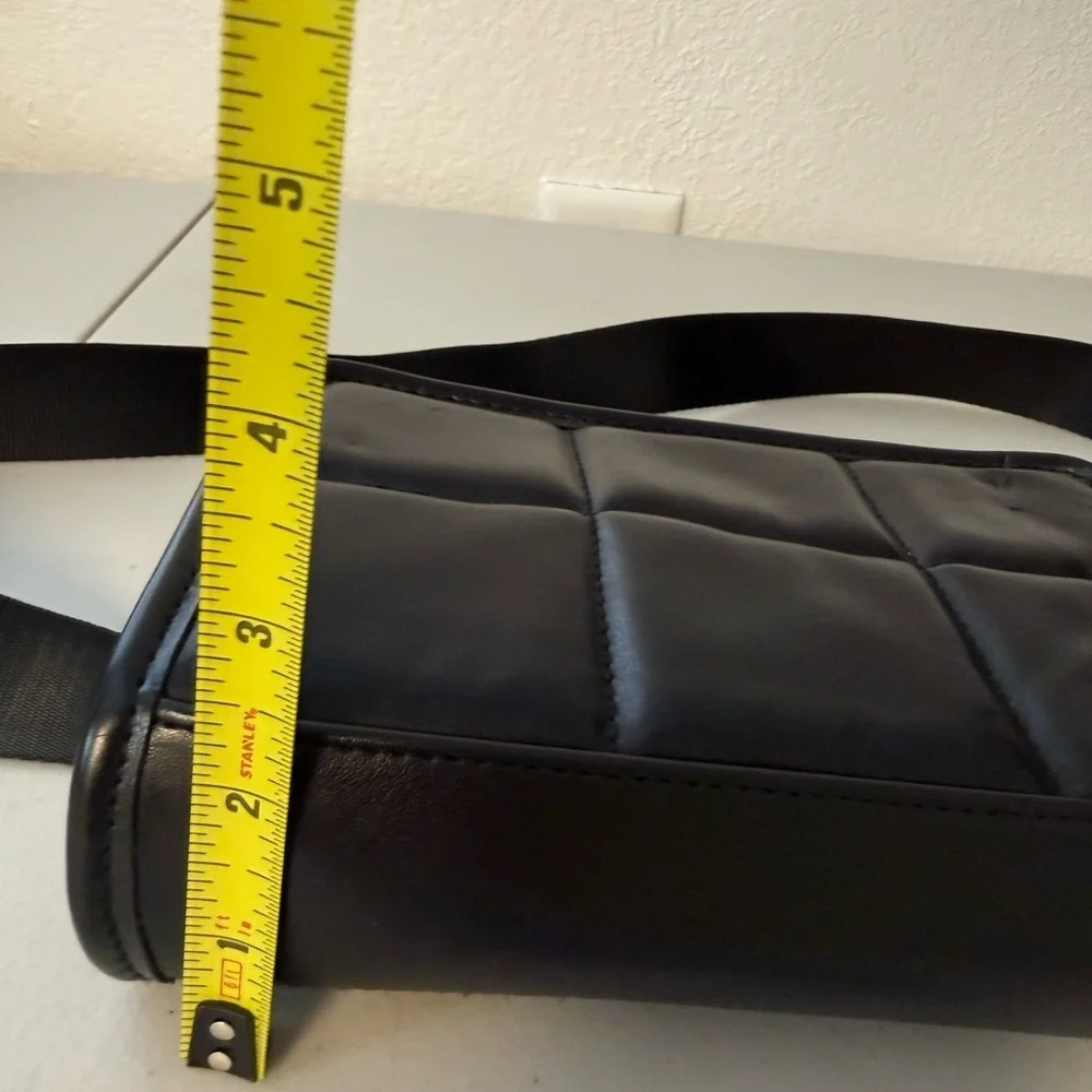 Amanda Uprichard Black Puffy Belt Bag Quilted Chocolate Bar Crossbody-black
